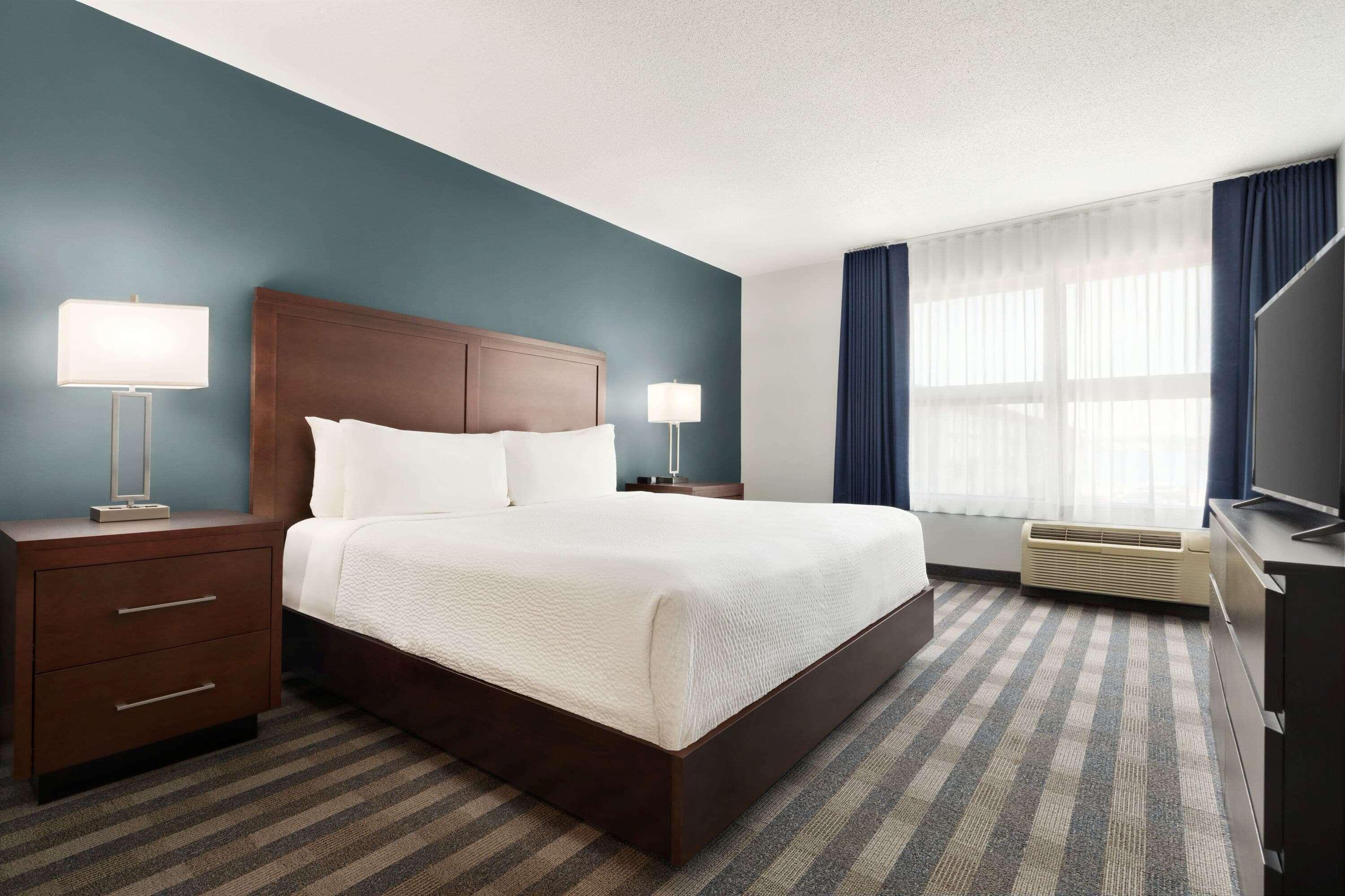 Days Inn By Wyndham Sarnia Harbourfront Exterior photo
